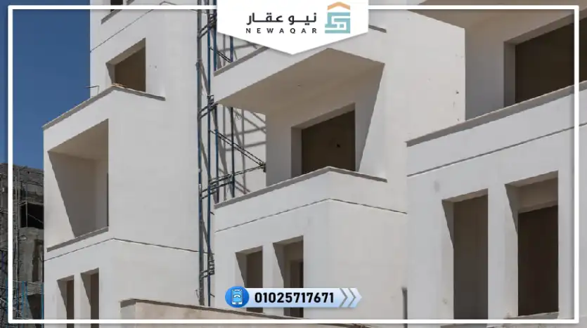 استاند الون 520م للبيع صف اول بحر استلام فوري