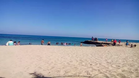 شاطئ منطقة علم الروم