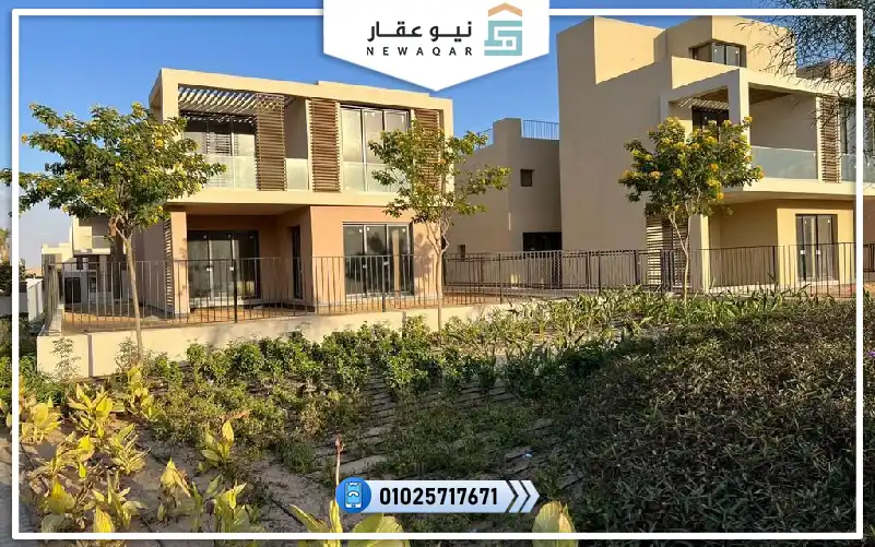 توين هاوس 240م للبيع كمبوند سوديك المستقبل سيتي