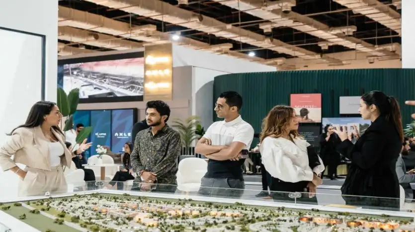 المعرض العقاري بالتجمع الخامس