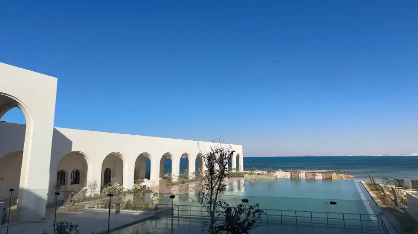شاليه للبيع93م بفيو بحر مباشرة مقدم تعاقد 5%