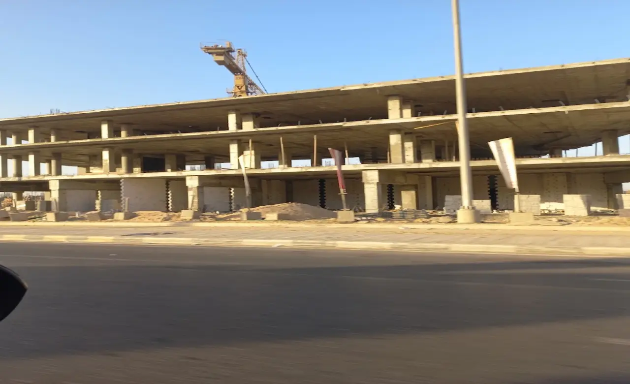 محل تجاري للبيع 53م برايم لوكيشن استلام 2027
